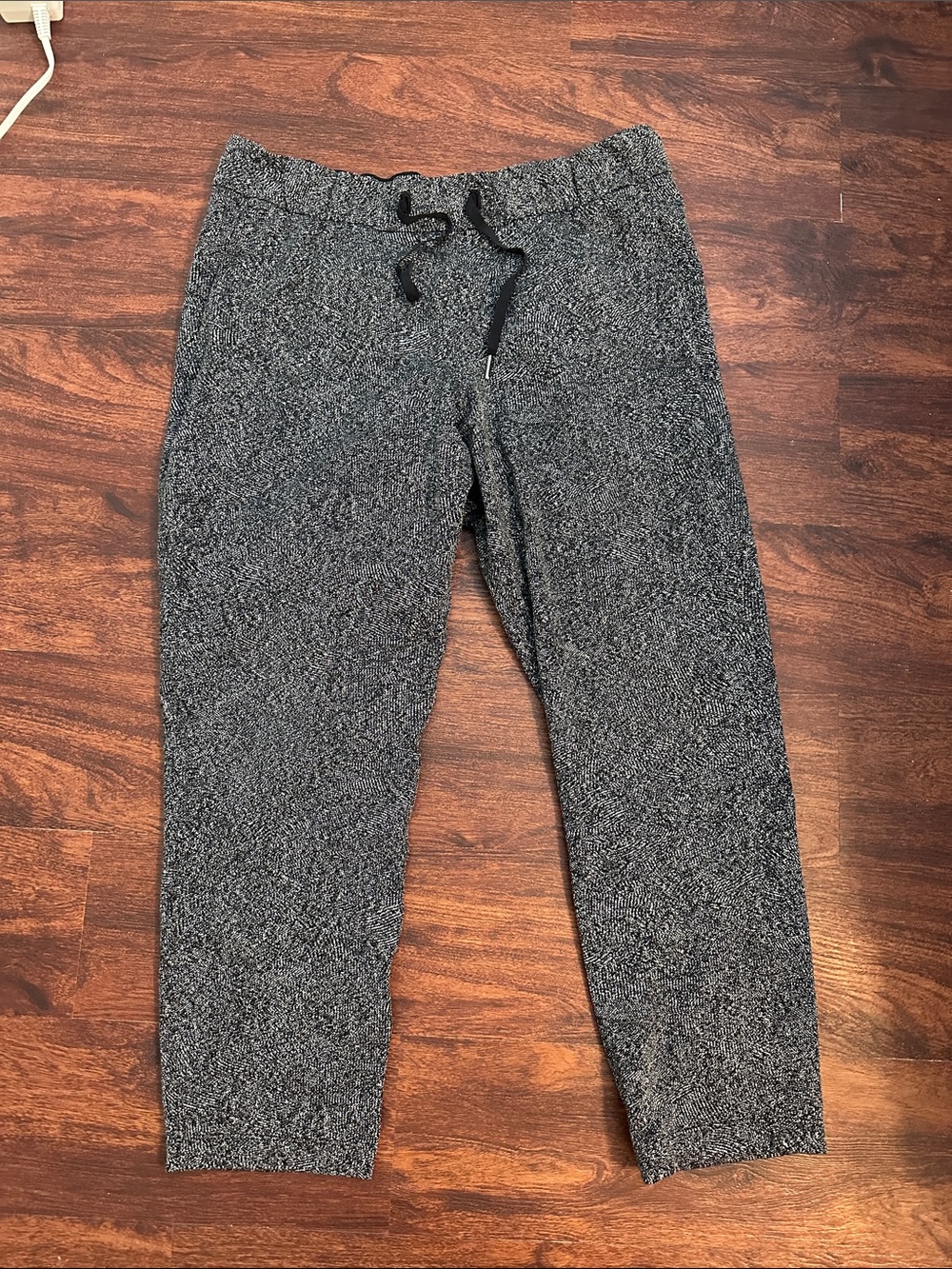 lululemon athletica Heathered Black Gray Drawstring Joggers